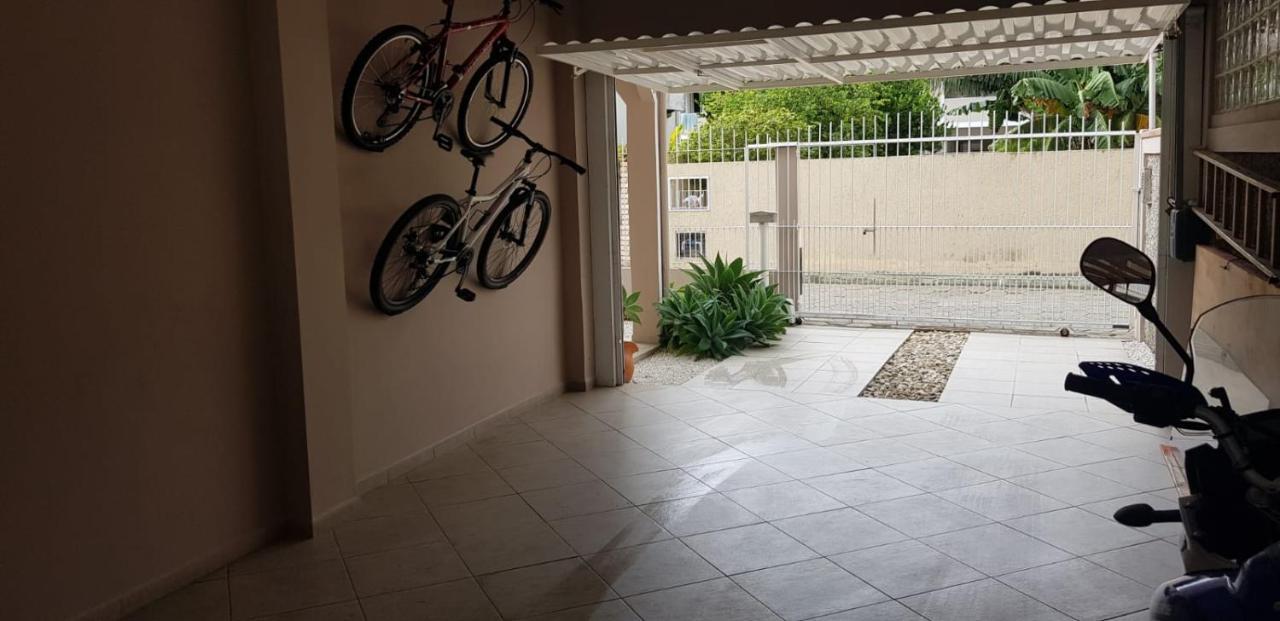 Apartamento - Praia Da Armacao Do Pantano Do Sul - Ar Condicionado ฟลอเรียนอโปลิส ภายนอก รูปภาพ