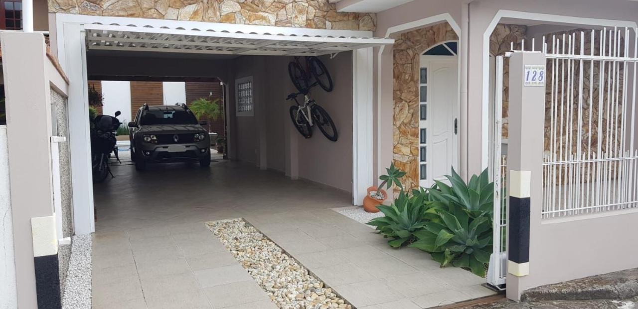 Apartamento - Praia Da Armacao Do Pantano Do Sul - Ar Condicionado ฟลอเรียนอโปลิส ภายนอก รูปภาพ